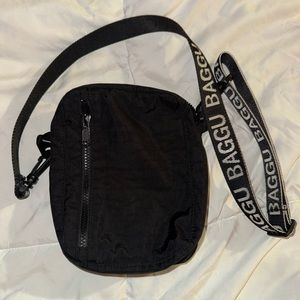BAGGU sport crossbody in black with white logo strap
